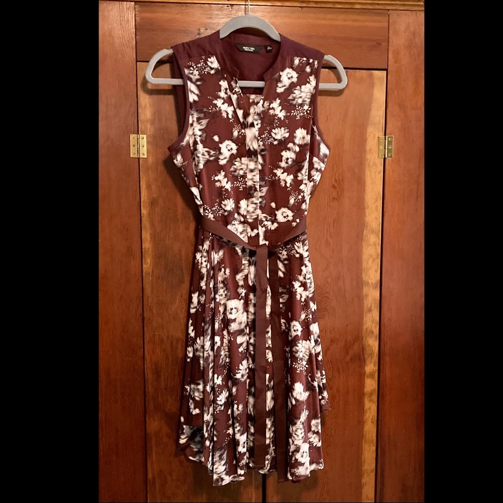 🌺 Simply Vera Wang can spring dress sleeveless